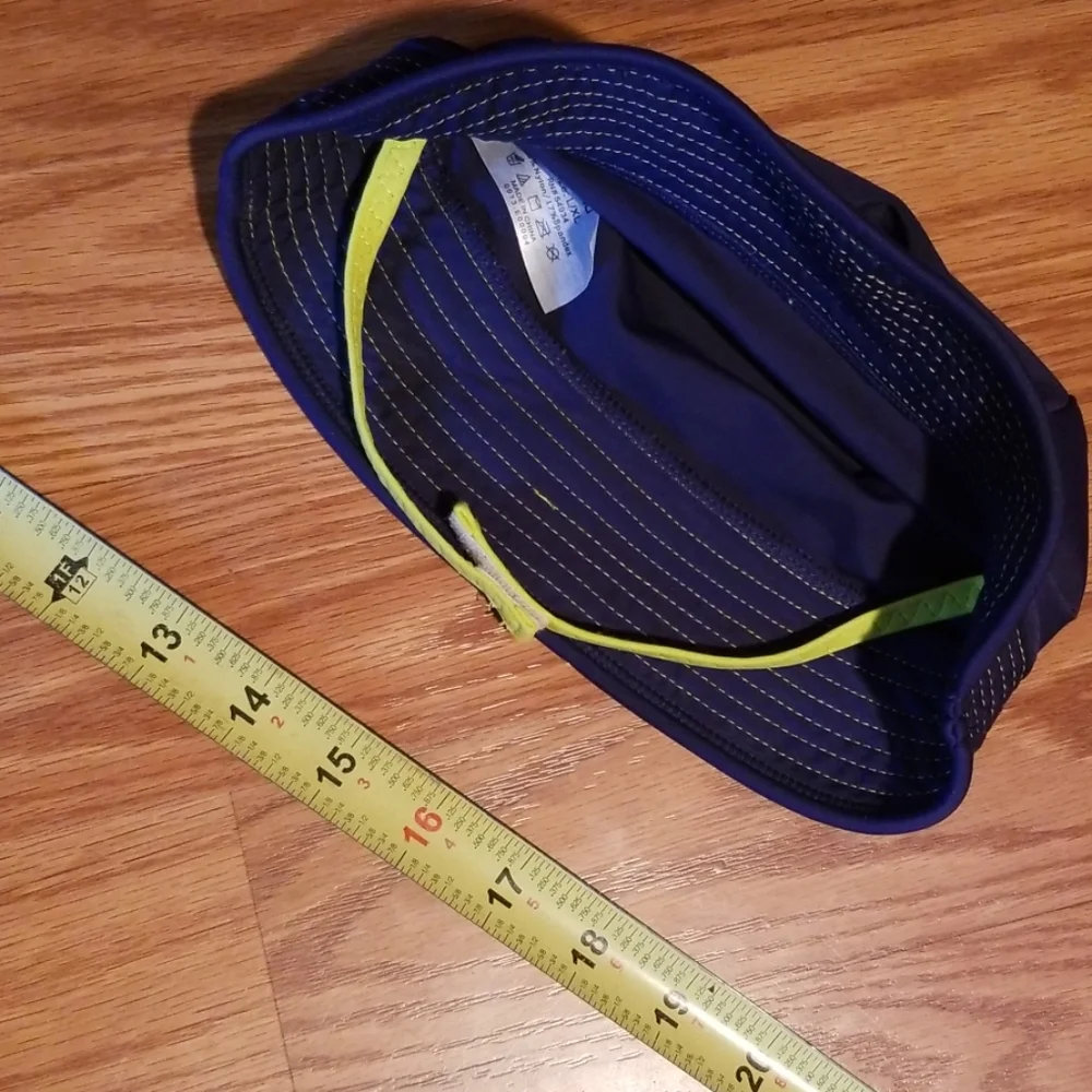 Speedo sun hat uv50 blockthburn‎